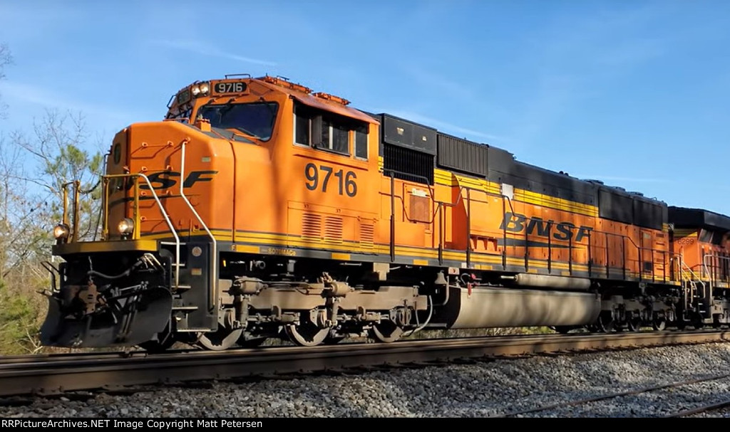 BNSF 9716